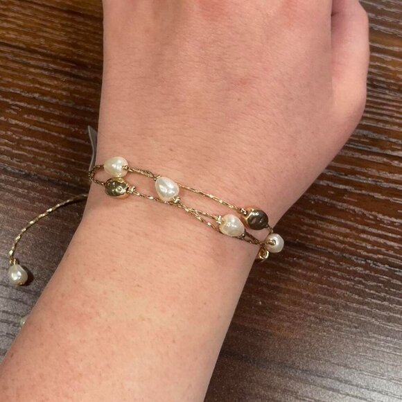 Banana Republic Gold And White - Picture 2 of 6